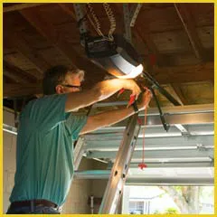 Garage Doors Store Repairs San Antonio, TX 210-245-5932 - side-opener-08m